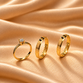Combo Alianca Casamento Ouro 10K 6Mm 10 Gramas Par M2 Solitario Cravejado